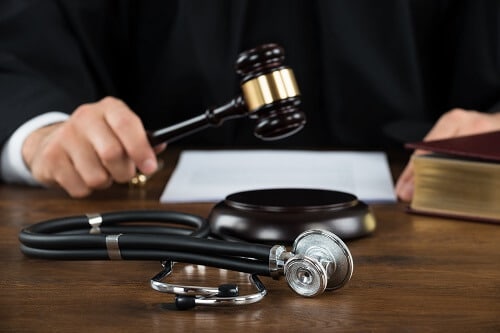 Steps involved in filing a medical malpractice lawsuit in Oakland