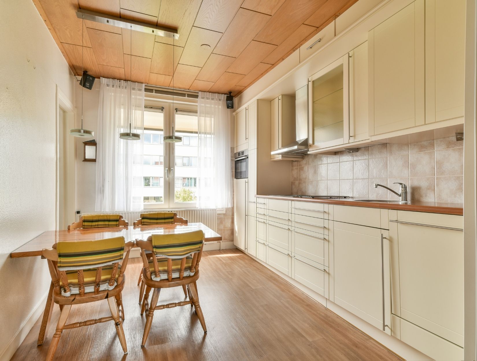 Apartment Cleaning Services with Satisfaction Guarantee