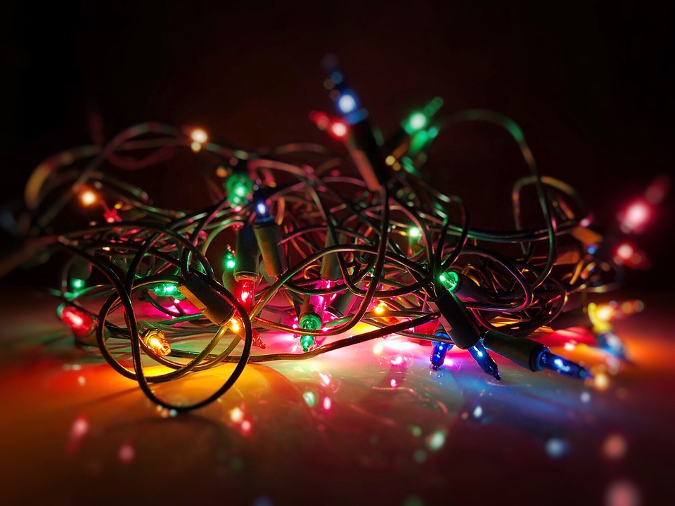 How Much Should I Pay For Holiday Light Installation in St. Joseph MO