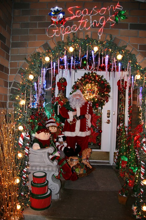 What Is The Best Holiday Light Installation Program in St. Joseph MO