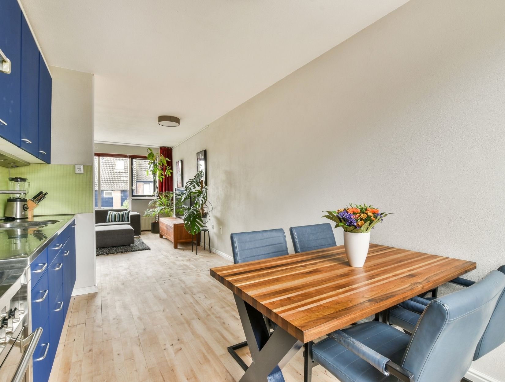 Short-Term Rental Cleaning for Happy Guests