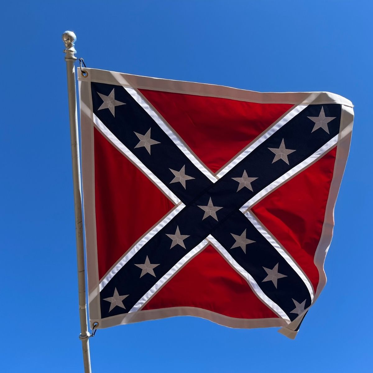 Ultimate Flags - Why Do People Fly Confederate Flags?
