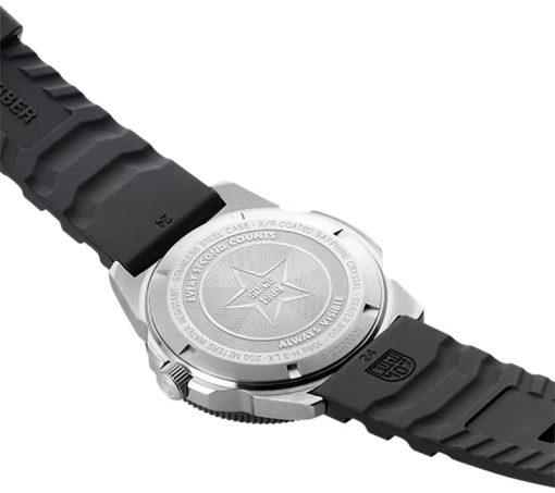 Luminox Pacific Diver Stainless Steel 44mm Mens Watch - Image 4