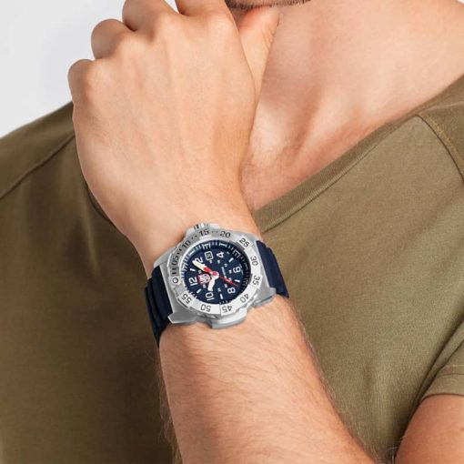Luminox Navy SEAL Steel 45mm Mens Watch - Image 6