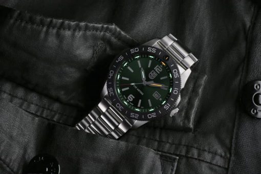 Luminox Sea Series Pacific Diver Quartz Watch, Green Dial, 44mm - Image 6