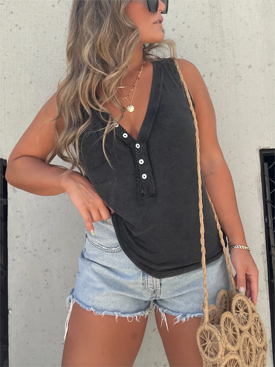 2024 New Women's Washed Button Tank - Image 3