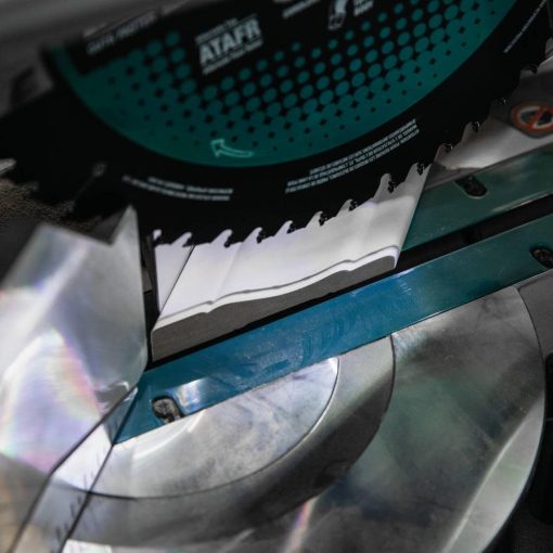 Makita 40V max XGT 12" Dual Bevel Sliding Compound Miter Saw AWS Capable Brushless Cordless Bare Tool - Image 4