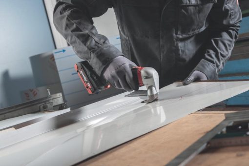 Metabo 18V Metal Shear  16 Gauge Cordless Brushless Bare Tool - Image 3