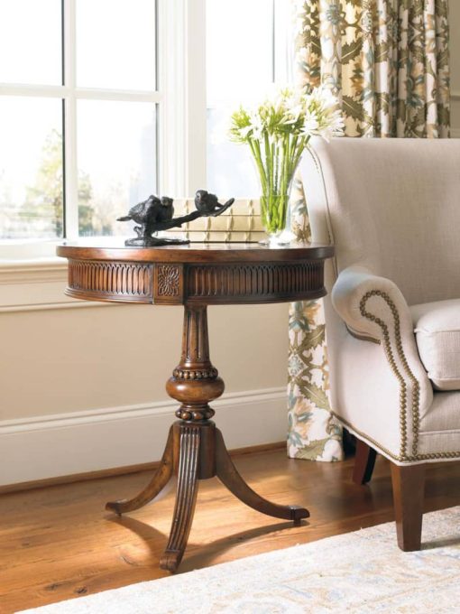 Hooker Furniture Living Room Round Pedestal Accent Table - Image 3