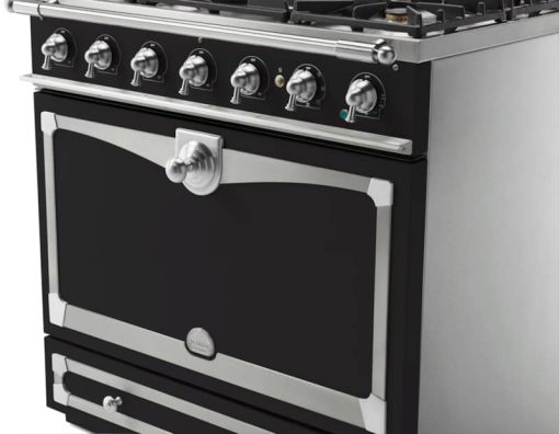 La Cornue CornuFe 90 36" Matte Black With Satin Chrome Dual Fuel Range - Image 3