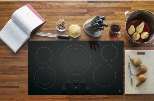 GE ADA 36" Black Built-In Knob Control Electric Cooktop - Image 3