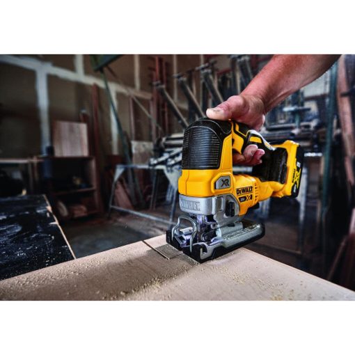 7-1/4" Single Bevel Sliding Compound Miter Saw and 20-Volt Max Brushless Variable Speed Keyless Cordless Jigsaw Kit - Image 9