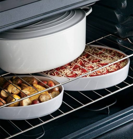GE 30" Black Free-Standing Electric Range - Image 7