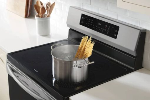 Frigidaire Gallery 30" Smudge-Proof Stainless Steel Induction Range With Air Fry - Image 9