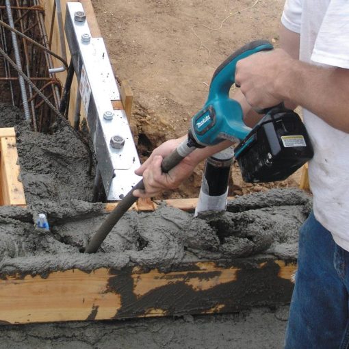 18V LXT Lithium-Ion Cordless 8 Ft. Concrete Vibrator Kit (5.0Ah) - Image 5