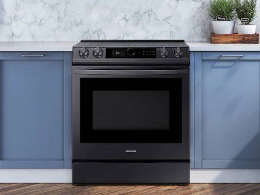 Samsung ADA 6.3 Cu. Ft. Fingerprint Resistant Black Stainless Steel Slide-In Electric Range - Image 10