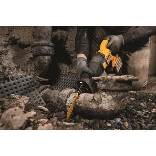 FLEXVOLT® 60V MAX* Brushless Cordless Reciprocating Saw and 20V MAX* Lithium Ion 4 1/2” Cut-Off Tool with 2 Batteries and Charger Bundle Kit - Image 5