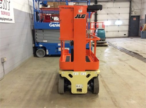 JLG 12Ft Driveable Vertical Mast Lift - Image 2