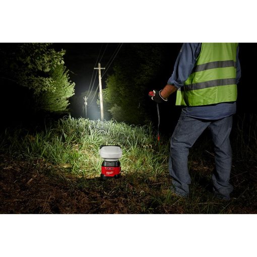 Milwaukee M18™ Utility Remote Control Search Light Kit with Portable Base - Image 18