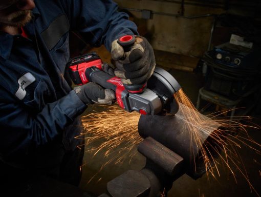 M18 FUEL™ 4-1/2 in. / 5 in. Braking Grinder Kit - Image 2