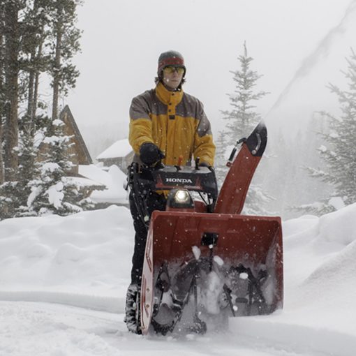 7HP 24In Track Drive Snow Blower - Image 2
