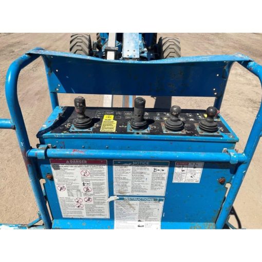 Genie Z135/70 135' Boom Lift Rough Terrain Articulated 600 Lbs 2008 Used - Image 9