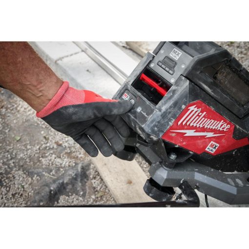 Milwaukee MX FUEL™ Vibratory Screed Kit - Image 17
