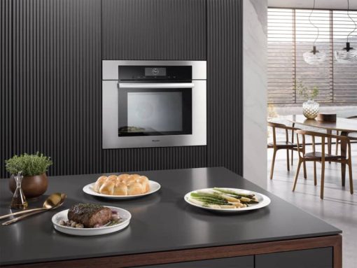 Miele DGC 7780 XXL ContourLine M Touch 30" Clean Touch Steel Combi-Steam Oven - Image 4