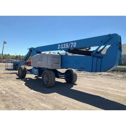Genie Z135/70 135' Boom Lift Rough Terrain Articulated 600 Lbs 2008 Used - Image 5