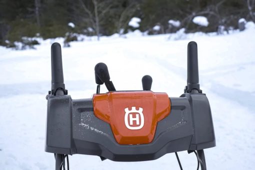 Husqvarna ST 330 Residential Snow Blower 30" 369cc - Image 10