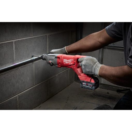 M18 FUEL™ D-handle Rotary Hammer Kit - Image 3