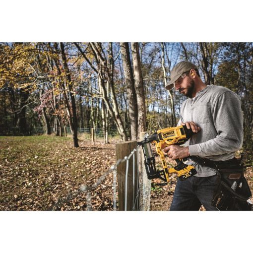 20V MAX* XR 9GA Fencing Stapler Kit - Image 5