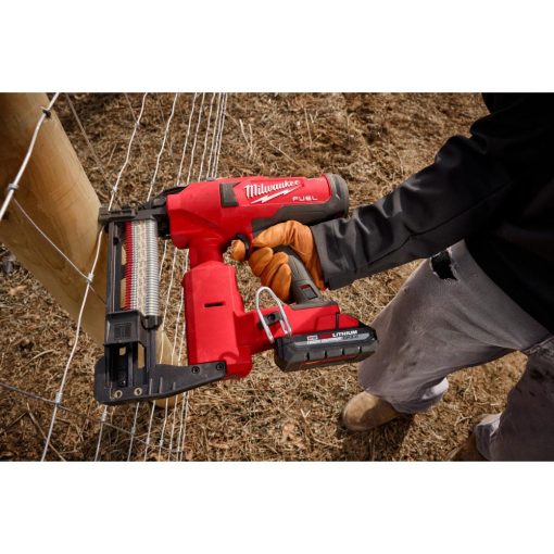 Milwaukee M18 FUEL Utility Fencing Stapler Kit - Image 10