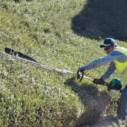 30" 25.4 cc MM4® 4-Stroke Engine Single-Sided Hedge Trimmer - Image 3