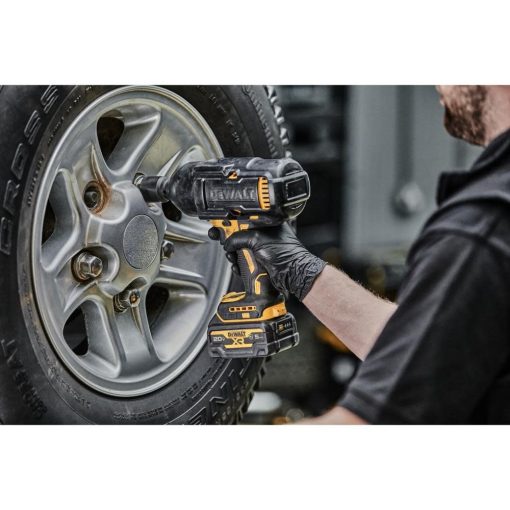 DEWALT 20V MAX XR 1/2" High Torque Impact Wrench with Hog Ring Anvil Kit - Image 9