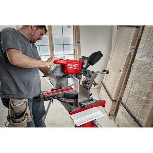 Milwaukee M18 FUEL 12" Dual Bevel Sliding Compound Miter Saw Reconditioned - Image 10