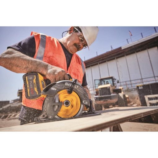 FLEXVOLT 60V MAX 7-1/4" Brushless Circular Saw with Brake and 20V MAX* Lithium Ion 4 1/2” Cut-Off Tool Kit Bundle - Image 4