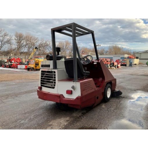 PowerBoss SW9XR Armadillo Floor Sweeper Ride On Gas 2005 Used - Image 4