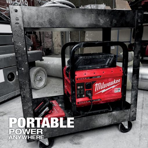 Milwaukee MX FUEL™ CARRY-ON™ 3600W/1800W Power Supply - Image 6