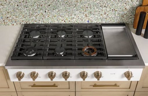 Cafe ADA 48" Matte White Commercial-Style Natural Gas Rangetop With 6 Burners And Griddle - Image 6