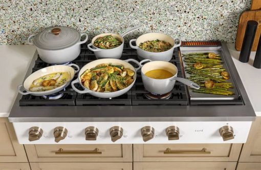 Cafe ADA 48" Matte White Commercial-Style Natural Gas Rangetop With 6 Burners And Griddle - Image 7