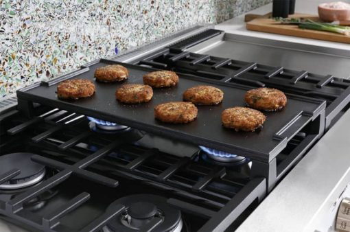 Cafe 48" Matte White Smart Dual-Fuel Commercial-Style Range with 6 Burners and Griddle - Image 13