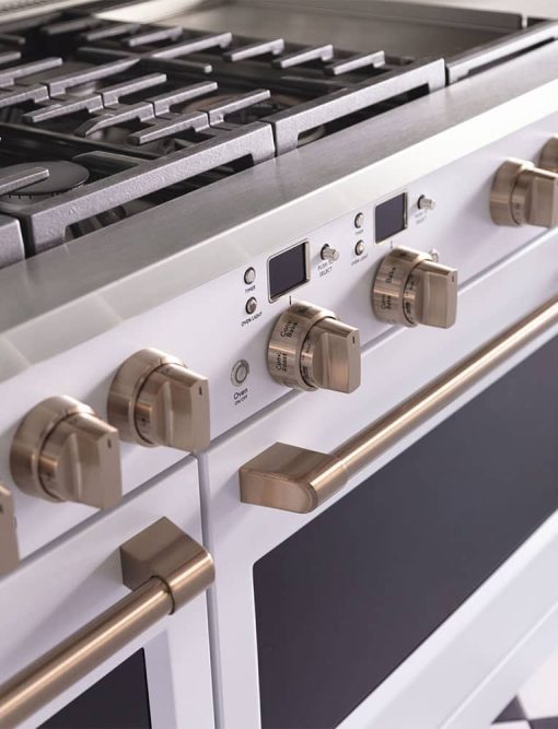 Cafe 48" Matte White Smart Dual-Fuel Commercial-Style Range with 6 Burners and Griddle - Image 15