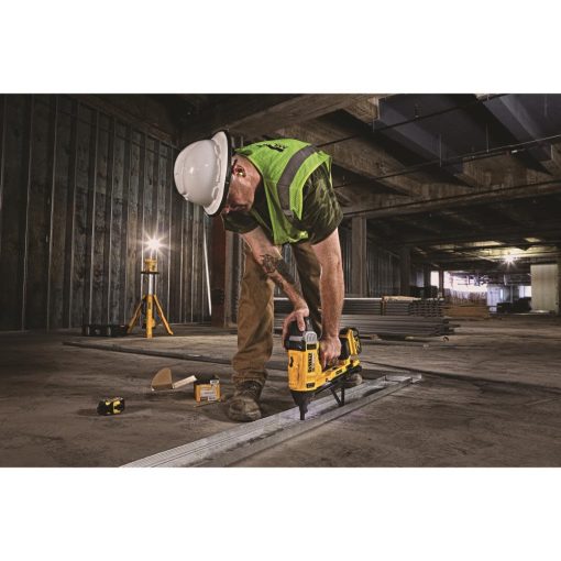 1" Magazine Cordless Concrete Nailer (Tool Only) - Image 3