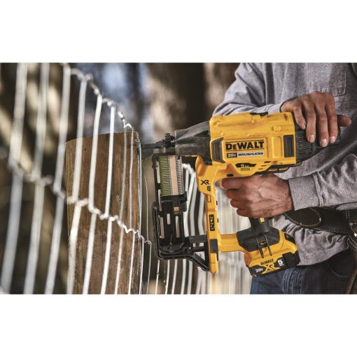 20V MAX* XR 9GA Fencing Stapler Kit - Image 6
