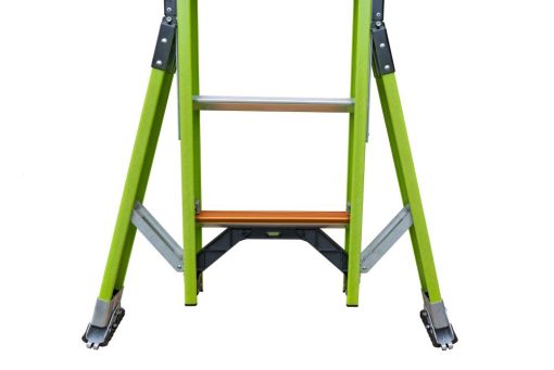 HyperLite SumoStance 32 ft Type IAA Fiberglass Extension Ladder - Image 2