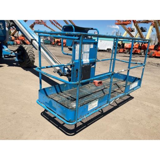 Genie Z135/70 135' Boom Lift Rough Terrain Articulated 600 Lbs 2008 Used - Image 8