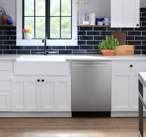GE 24" Stainless Steel Top Control Dishwasher With Plastic Interior, Sanitize Cycle & Dry Boost - Image 5