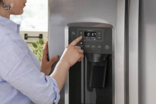 GE 23 Cu. Ft. Black Side-By-Side Refrigerator - Image 10