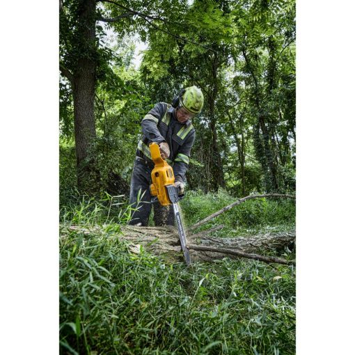 DEWALT 60V MAX Chainsaw 20" Brushless Cordless Kit - Image 7
